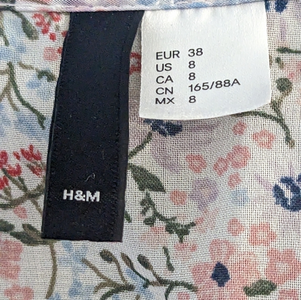 H&M floral, elastic waist, cut out back, mini dress, size 8 Summer - Picture 6 of 7